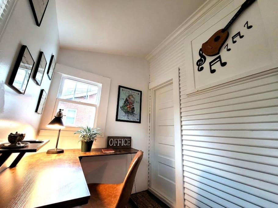 Apple Hill Bungalow, Family And Pet Friendly! Бристол Экстерьер фото
